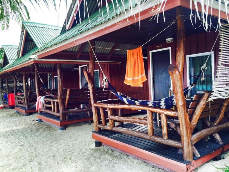Beer'S House Bungalows เบียร์เฮ้าส์บังกะโล Ban Lamai Exterior photo
